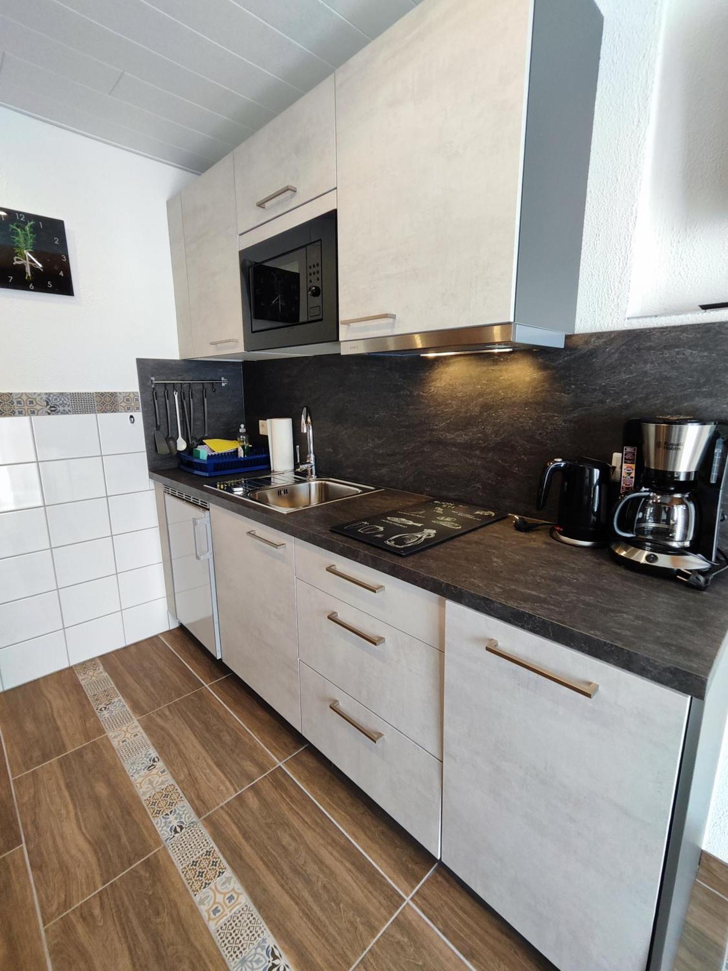Apartmenthaus Bader ロイタシュ エクステリア 写真