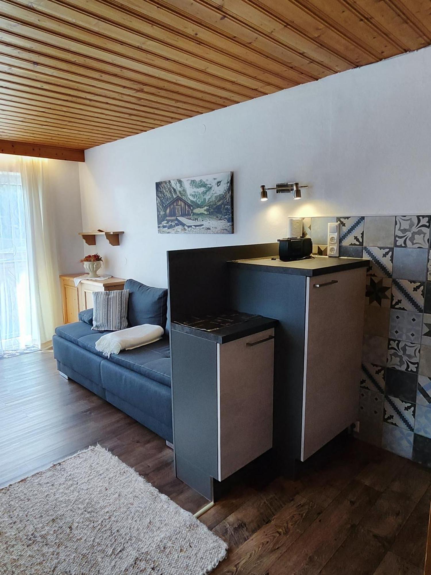 Apartmenthaus Bader ロイタシュ エクステリア 写真