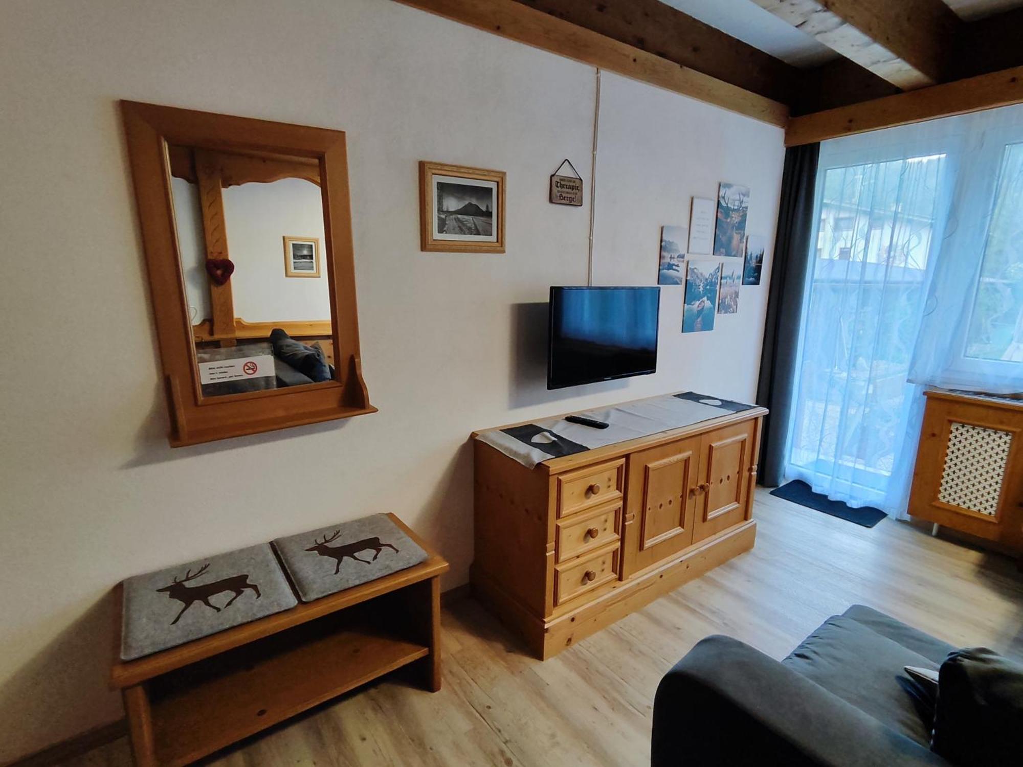 Apartmenthaus Bader ロイタシュ エクステリア 写真