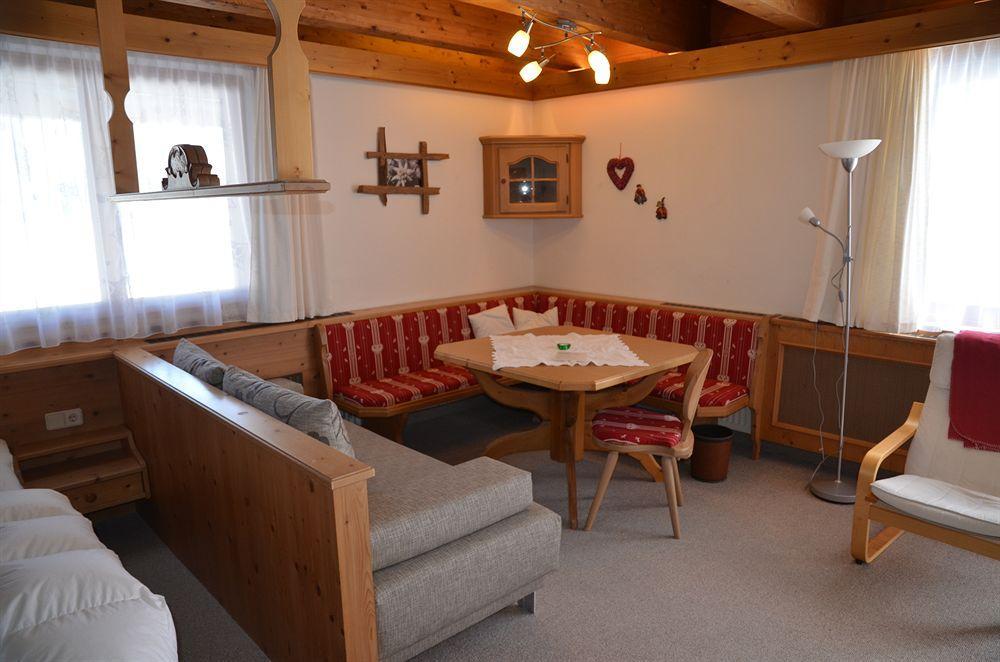 Apartmenthaus Bader ロイタシュ エクステリア 写真